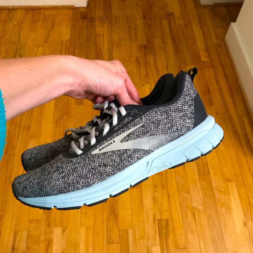 Women’s Brooks Athletic Shoes